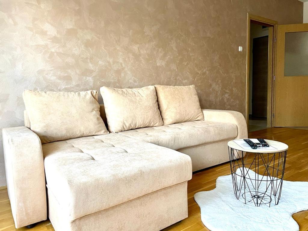 Naki Apartman Daire Podgoriçe Oda fotoğraf